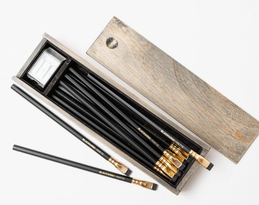 Blackwing Rustic Box - Matte (12 Pencils and Two-Step Long Point Sharpener) - Blesket Canada