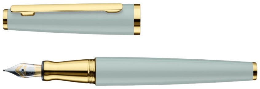 Faber-Castell Ottohutt Design06 Fountain Pen – Shiny Pistachio with Gold Trim - Blesket Canada