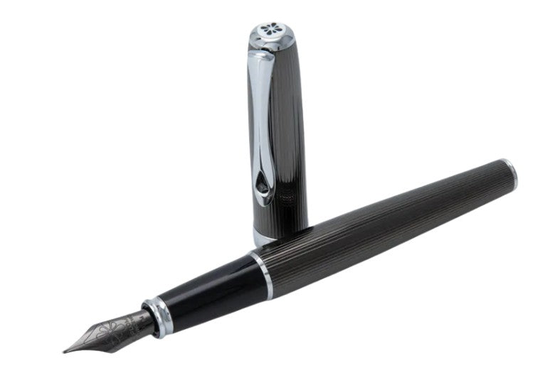 Diplomat Excellence A2 Guilloche Black/Chrome Fountain Pen - Blesket Canada