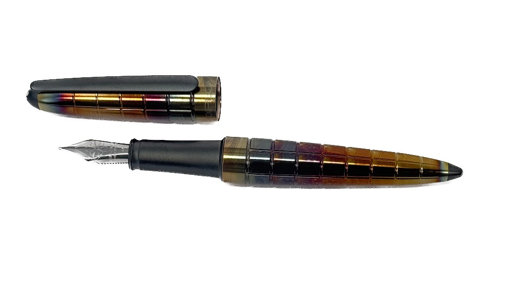 Diplomat Aero Rhombus Flame Fountain Pen - Blesket Canada