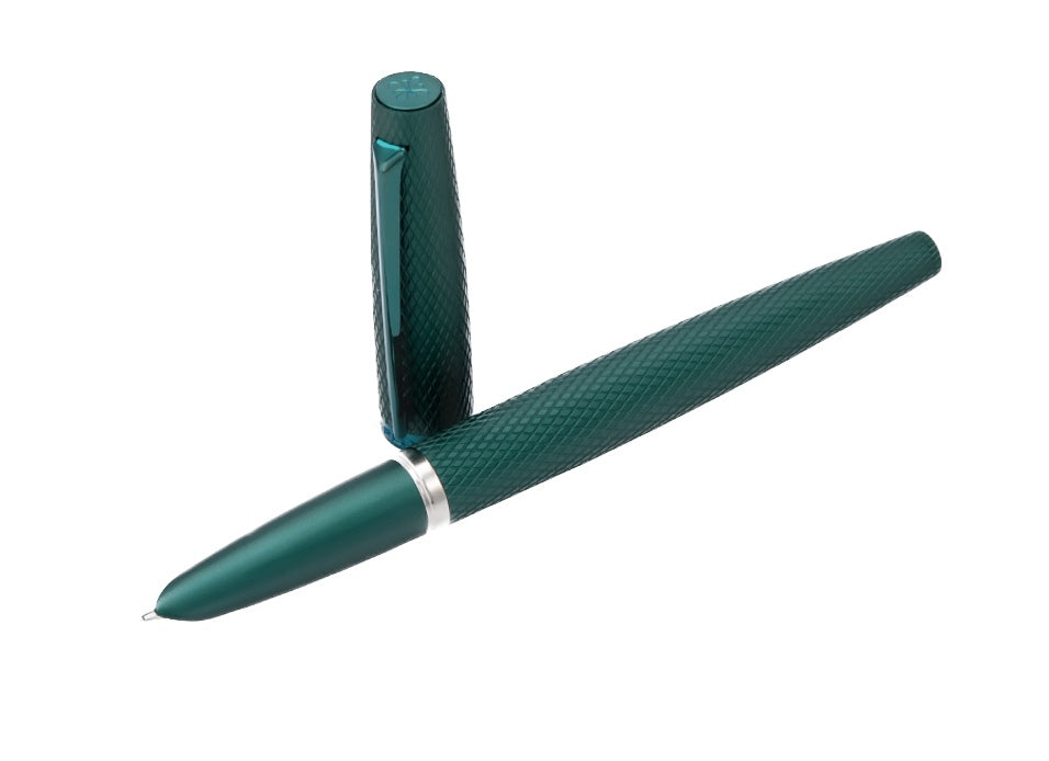 Diplomat Viper Guilloche Fountain Pen -Green F/M - Blesket Canada