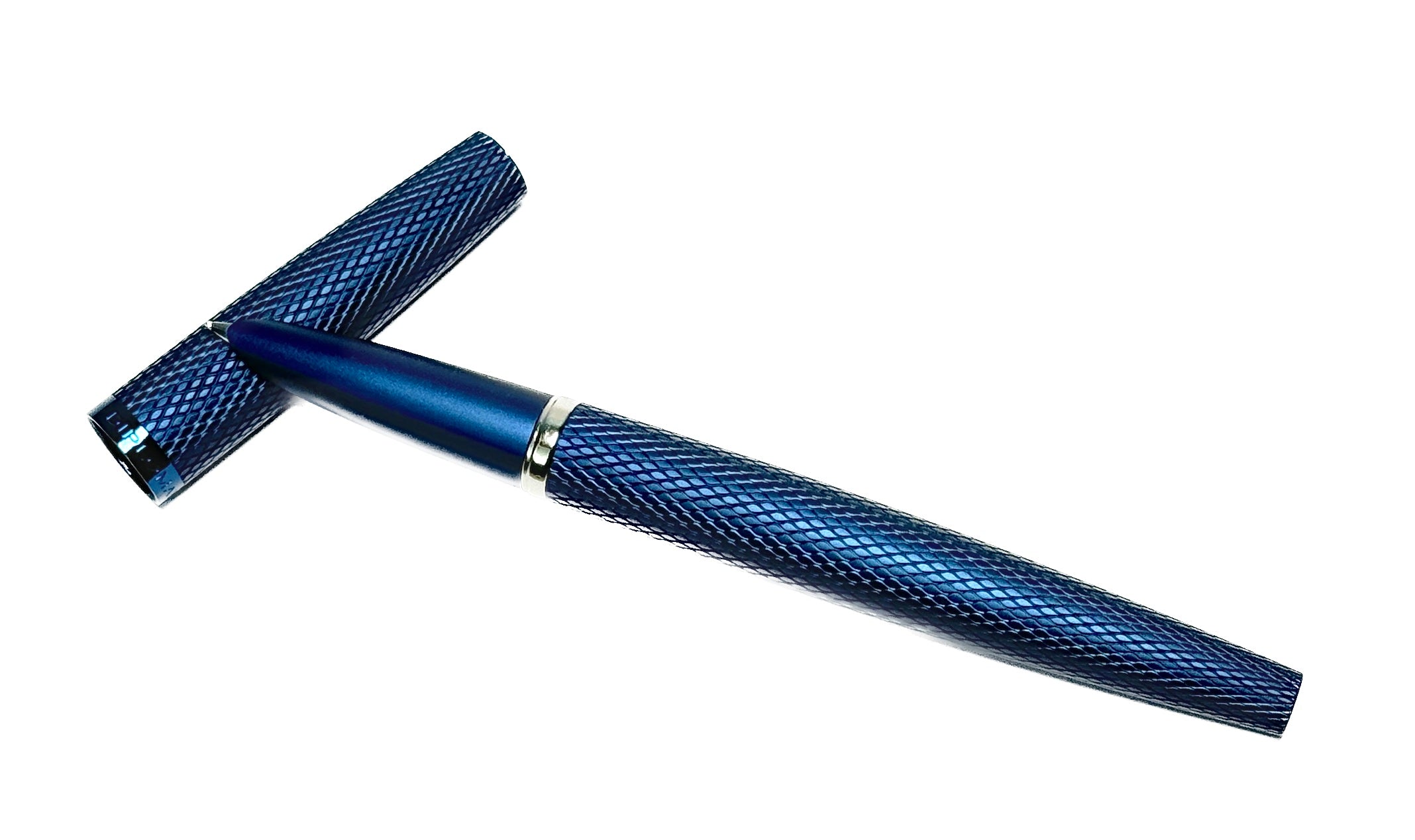 Diplomat Viper Guilloche Fountain Pen - Blue F/M - Blesket Canada