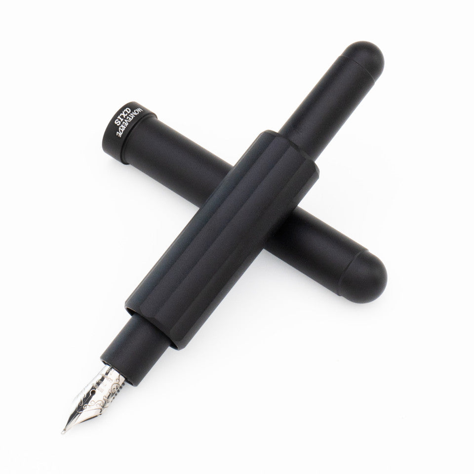 Monteverde USA Axis Matte Black Fountain Pen - Blesket Canada