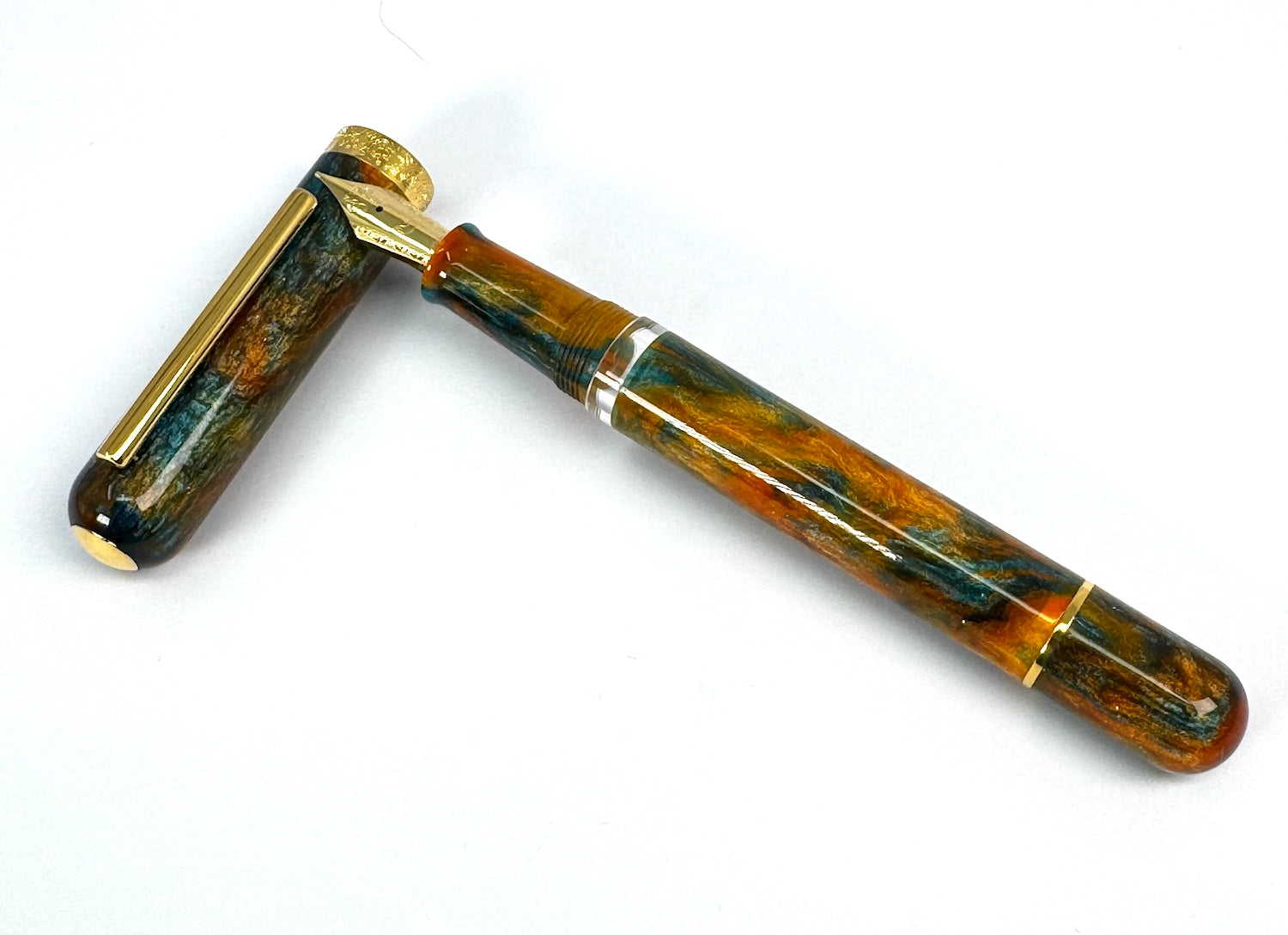 Nahvalur (Narwhal) Voyage Summer Fountain Pen - Blesket Canada