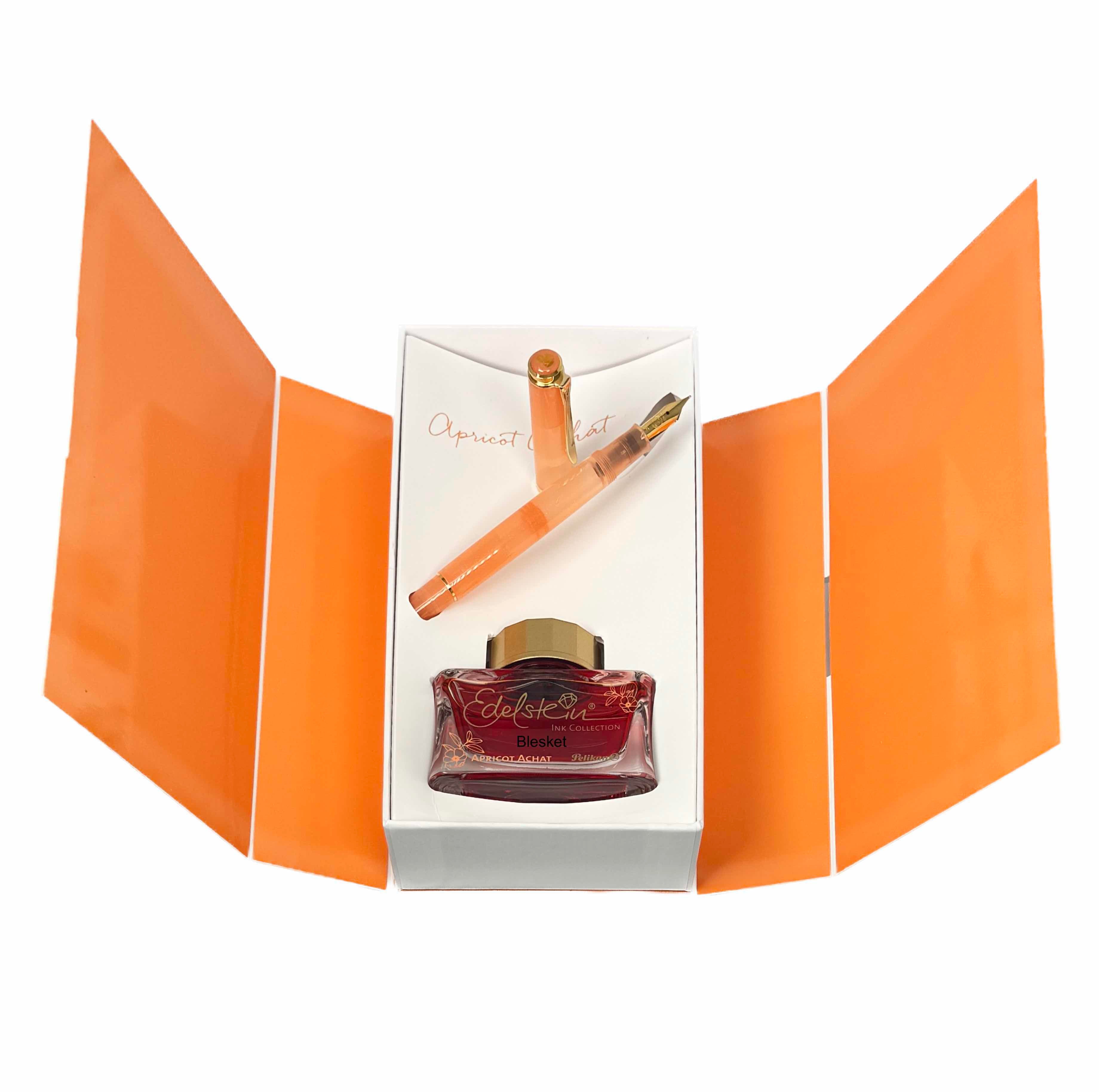 Pelikan M200 Classic Special Edition Apricot Achat Gift Set - Blesket Canada