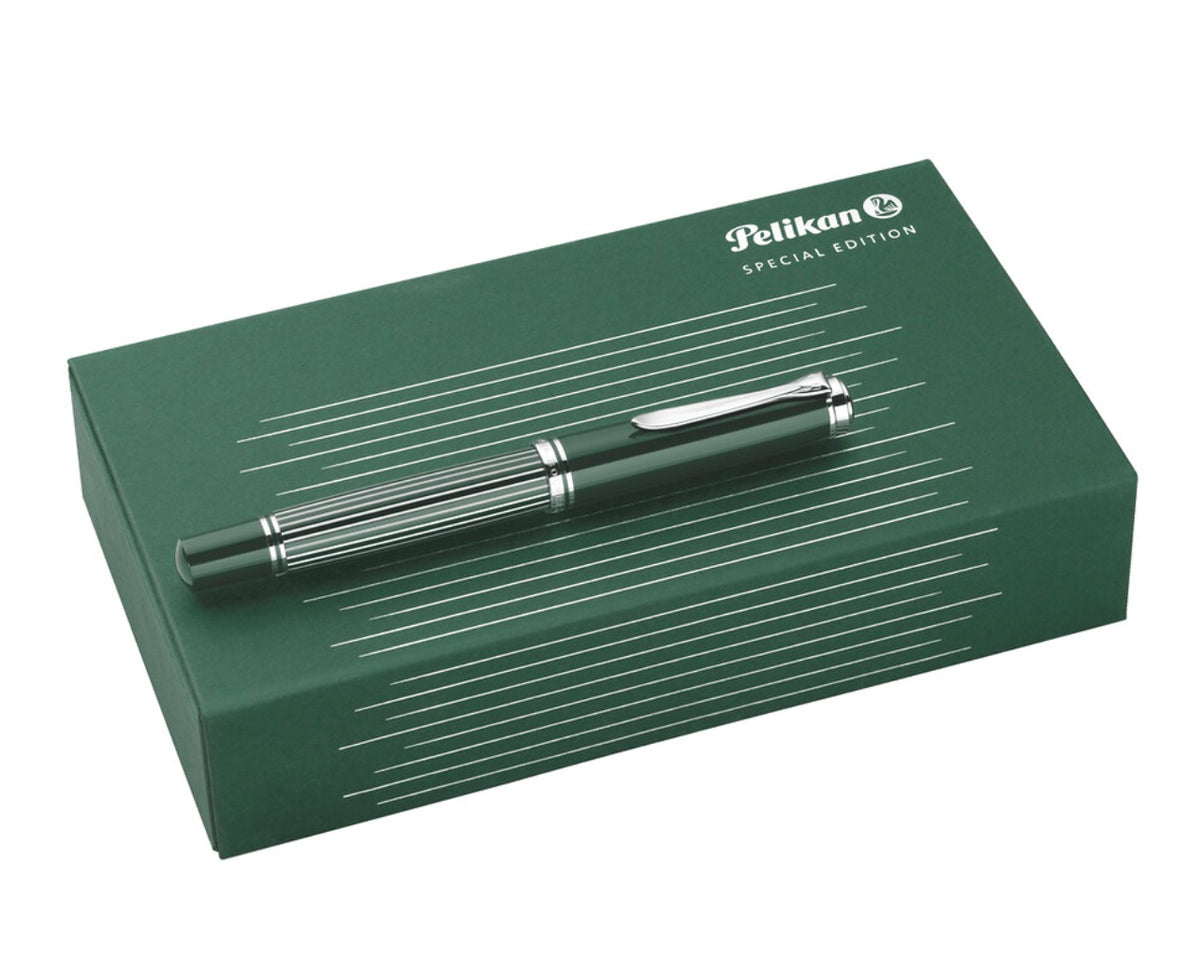 Pelikan Souverän M815 Metal Striped Green S.E 18kt - Blesket Canada