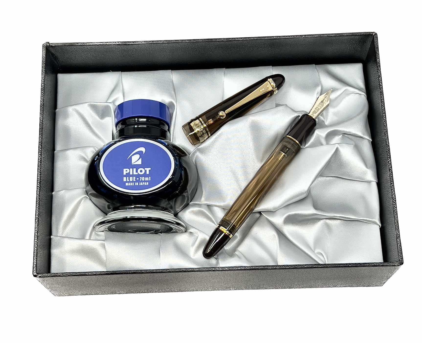 Pilot Custom 823 Amber Brown Fountain pen Set - Blesket Canada