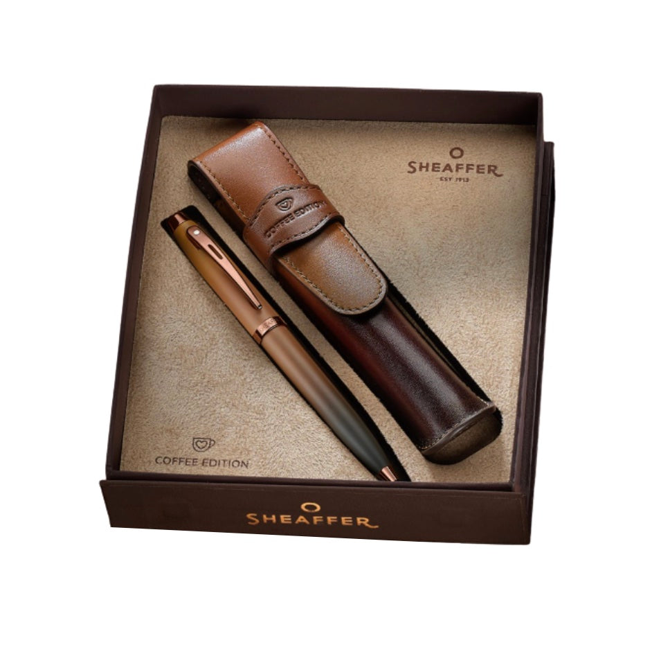 Sheaffer 100 Coffee Edition Fountain Pen and Leather Pen Pouch Gift Set – Matte Brown - Blesket Canada