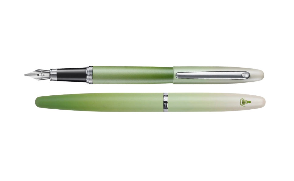 Sheaffer VFM Matcha Green Ombre Gradient Fountain Pen w/ Chrome Trims (With Converter) - Blesket Canada