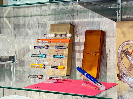 Twsbi Eco and Twsbi 580 fouhntqin pen comparison - Blesket Canada