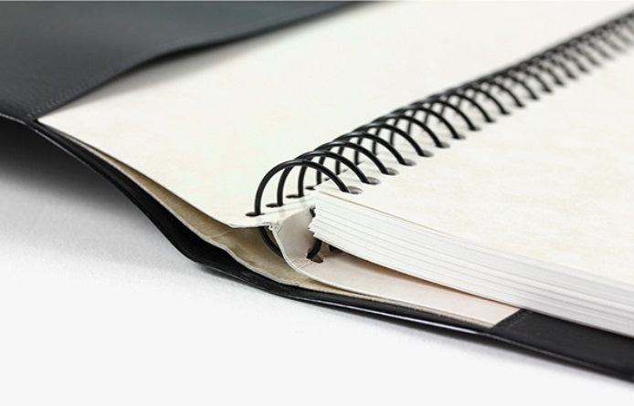 Midori Business Diary B5 Monthly Ring – Black – 2026 - Blesket Canada