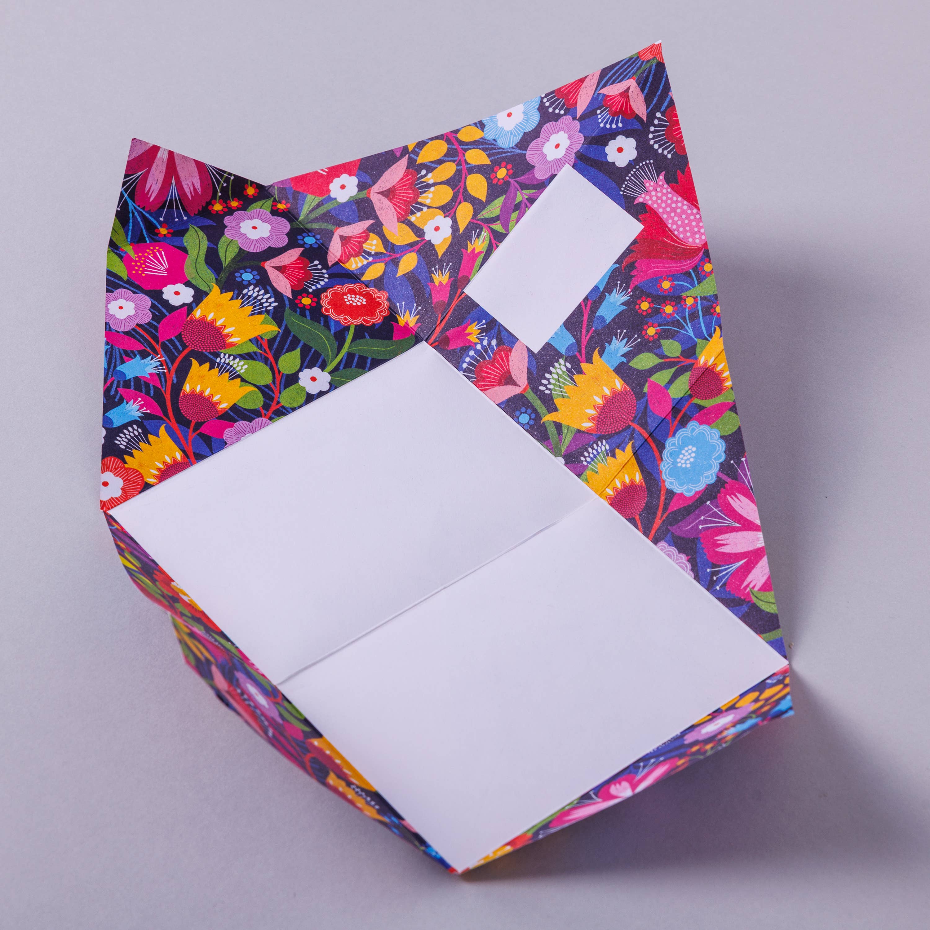 Floral Fantasia Pigeon, Botanical Folding Letters, Pack of 6 - Blesket Canada