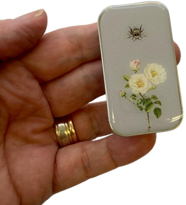 Firefly Notes - Bee and Rose Stitch Marker Tin – Small - Blesket Canada