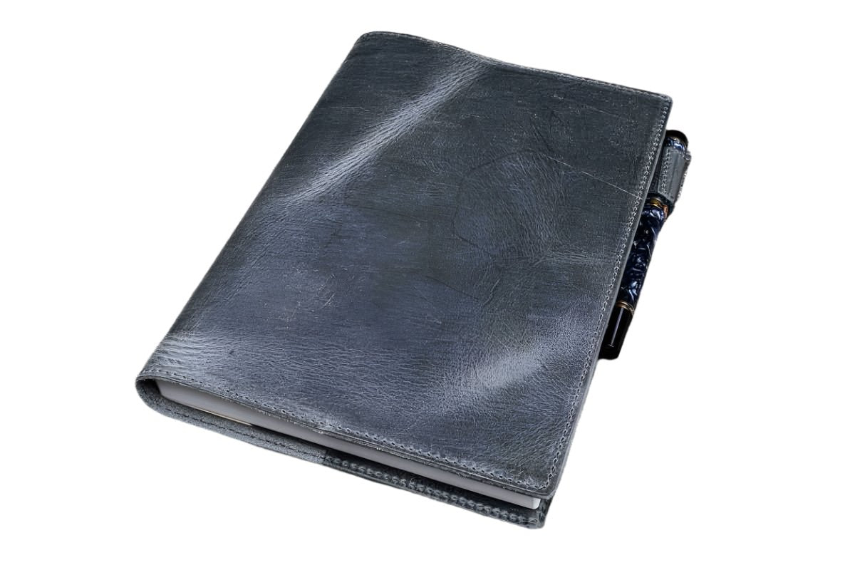 Galen Leather - Slim A5 Notebook/Planner Cover - Crazy Horse Smoky - Blesket Canada