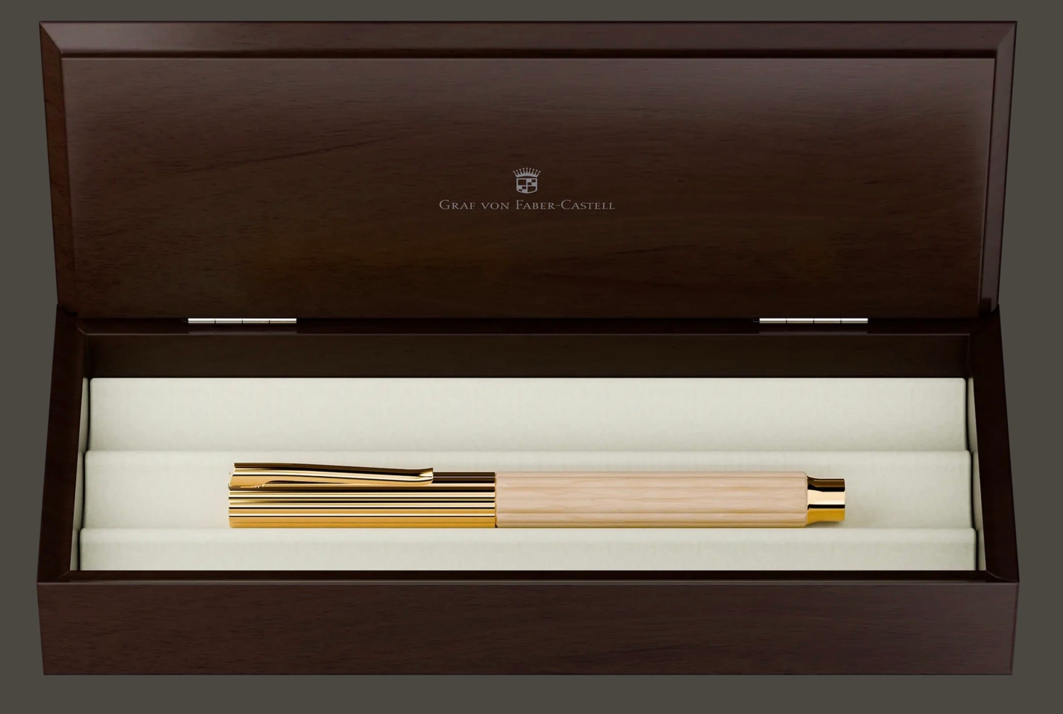 Graf von Faber-Castell Bloom Hornbeam Fountain Pen – 14K Gold Nib - Blesket Canada