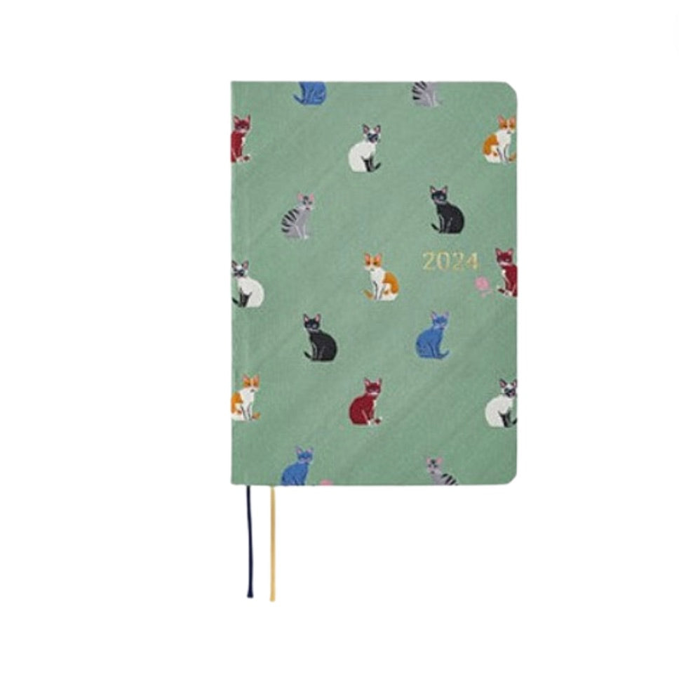 Hobonichi Techo HON - A5 - 2024 Bow & Tie: Cats & Me - Blesket Canada