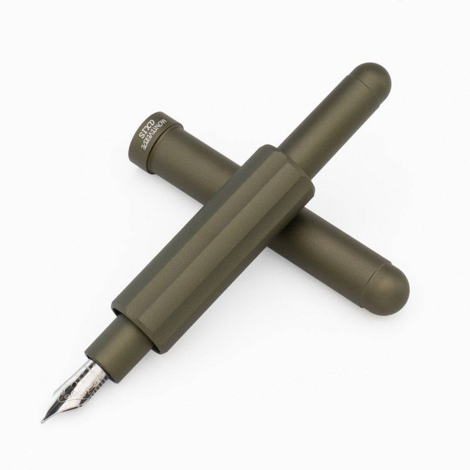 Monteverde USA Axis Matte Olive Fountain Pen - Blesket Canada