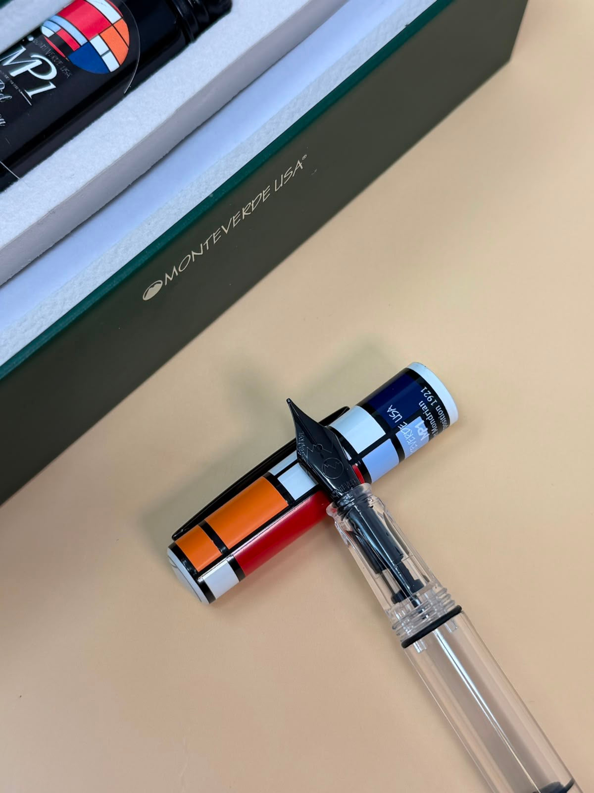 Monteverde MP1 Fine Art Series Lock-It Piston Technology Fountain Pen Mondrian + 15ml Ink Set - Blesket Canada