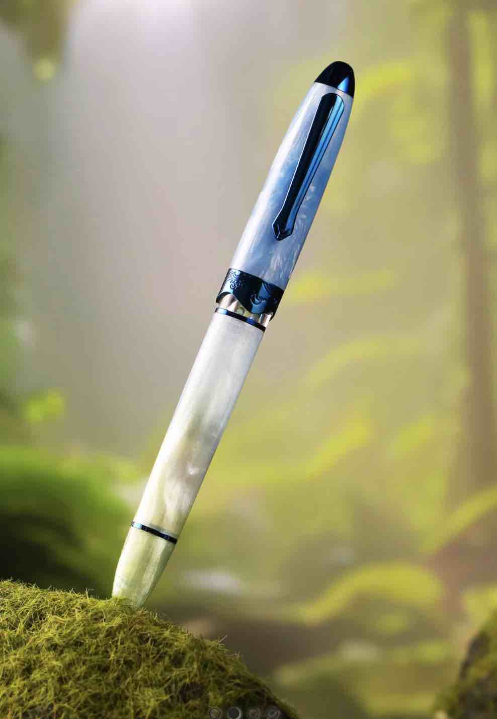 Nahvalur (Narwhal) Horizon Habitat Limited Edition Fountain Pen- Blesket Canada