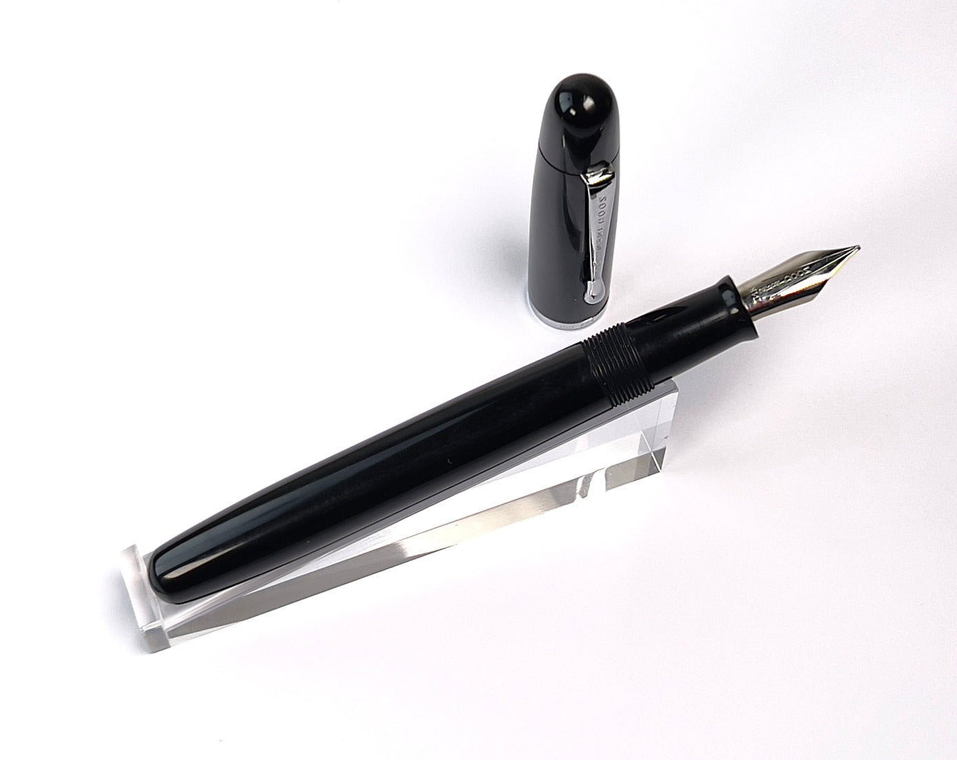 Noodler's Neponset Ebonite Black Fountain Pen - Blesket Canada