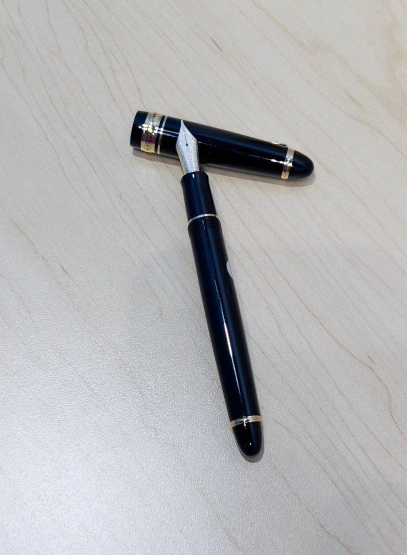 Pilot Custom 743 Fountain Pen - Black | Blesket Canada