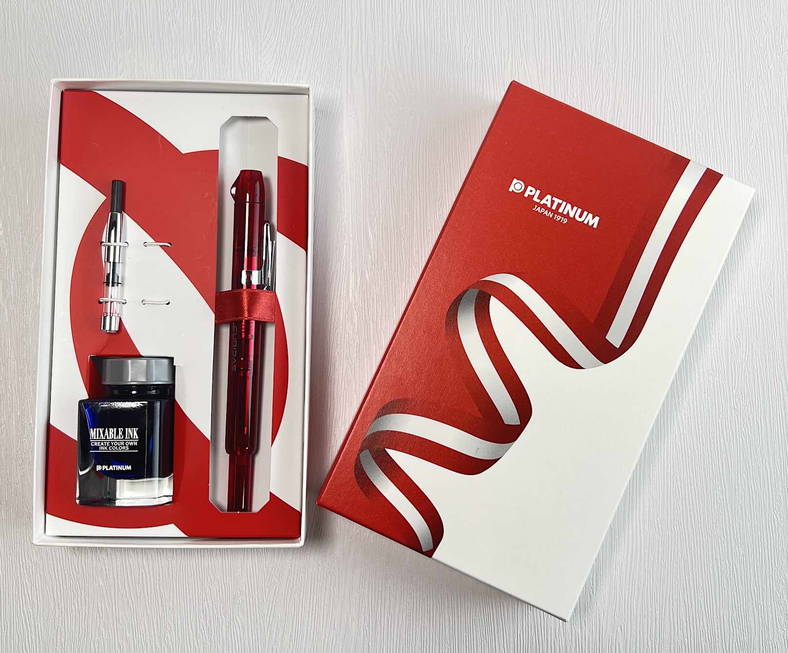 Platinum CURIDAS Fountain Pen Gift Set - Grand Red - Blesket Canada