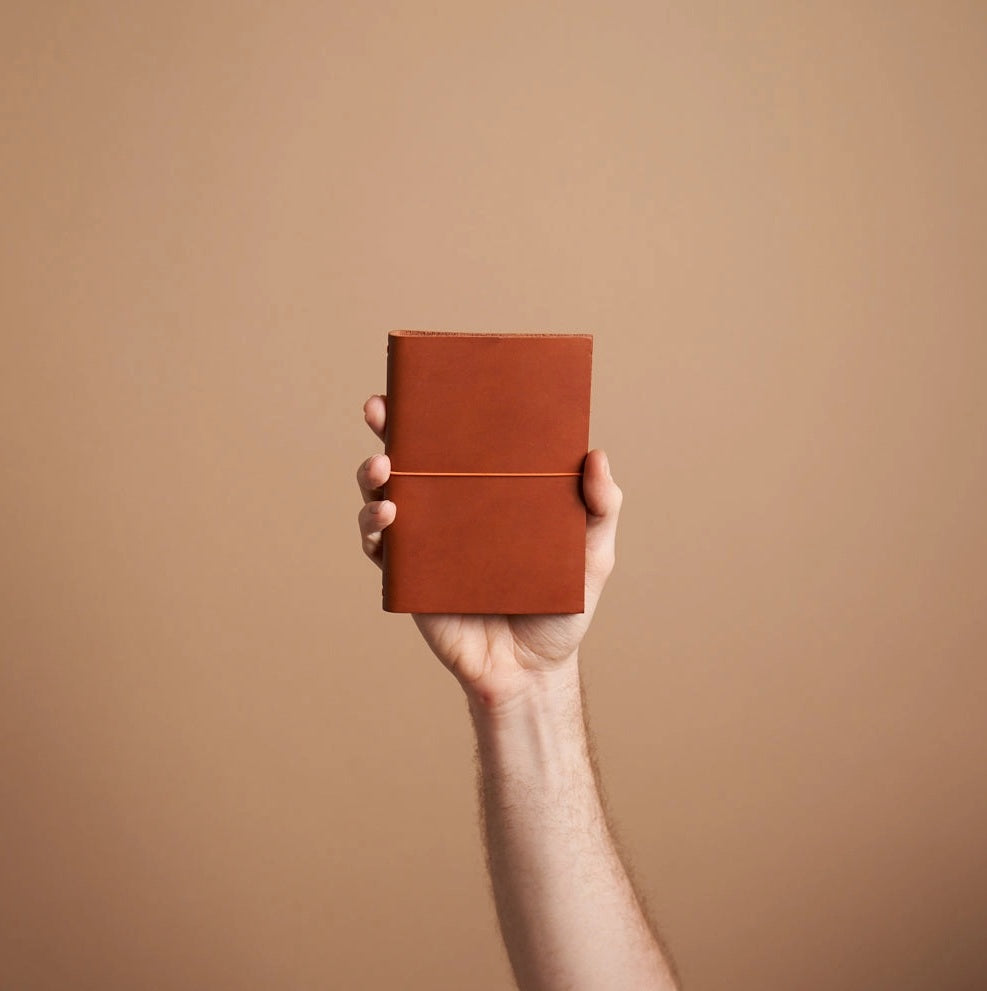 Paper Republic Grand Voyageur Leather Journal Pocket Size – Cognac - Blesket Canada