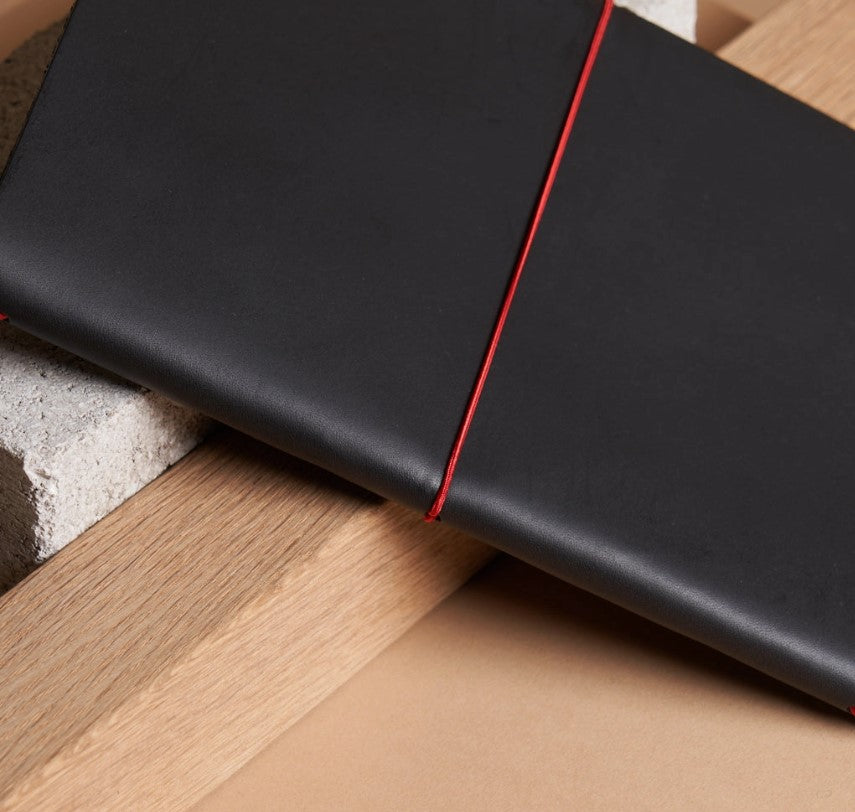 Paper Republic Grand Voyageur Leather Journal XL Size – Black - Blesket Canada