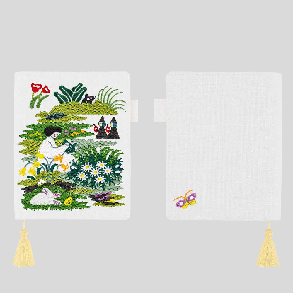 Hobonichi Techo 2027 Iyo Okumi – Haconiwa A6 5-Year Techo Gift Set (2027–2031) Japanese - Blesket Canada