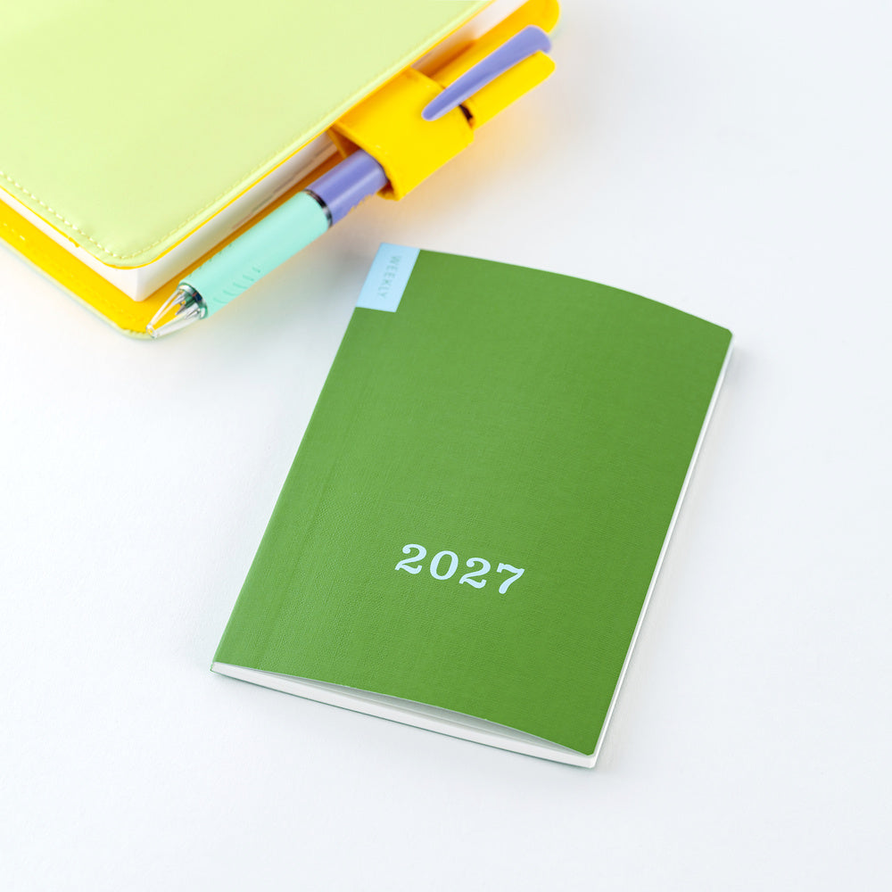 Hobonichi Weekly Calendar 2027 - Blesket Canada
