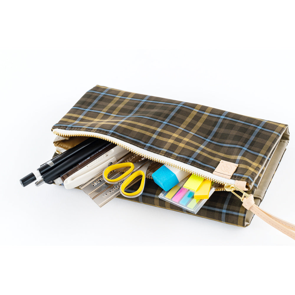 Hobonichi Techo 2027 Weeks Tragen: Bitter Plaid [Tall & Slim] Cover - Blesket Canada