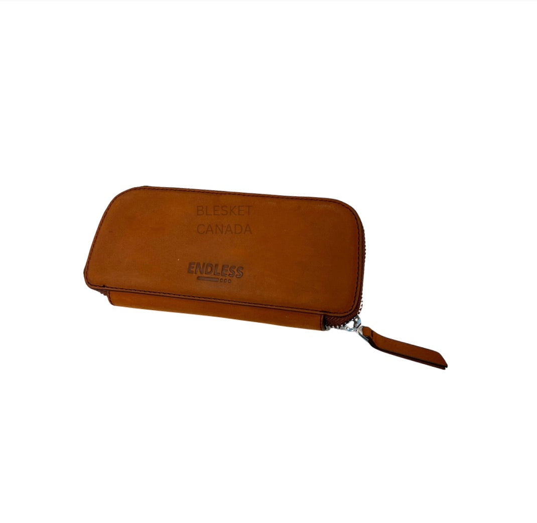 Endless Companion 3 Pen Adjustable Pen Pouch Brown - BLESKET CANADA